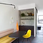 Ξενοδοχείο Stout & Co. 3*