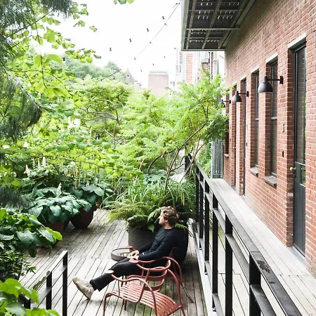 Stout & Co. Bed and breakfast