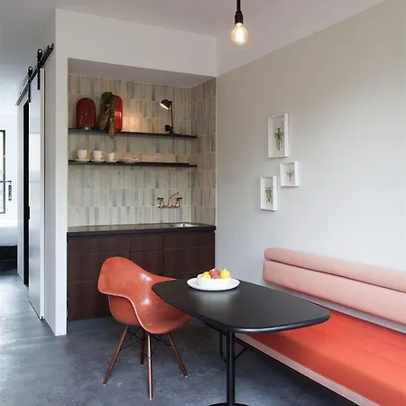 Stout & Co. Amsterdam